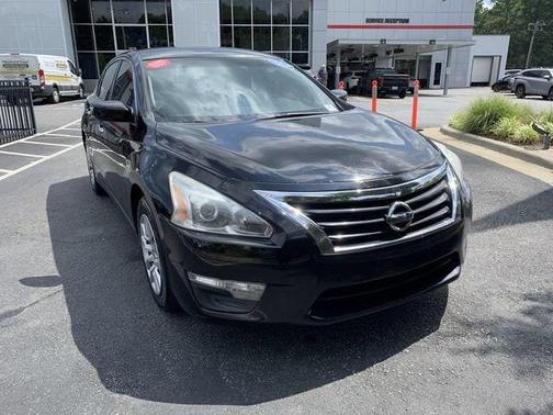 Super Black 2015 Nissan Altima 2.5 S