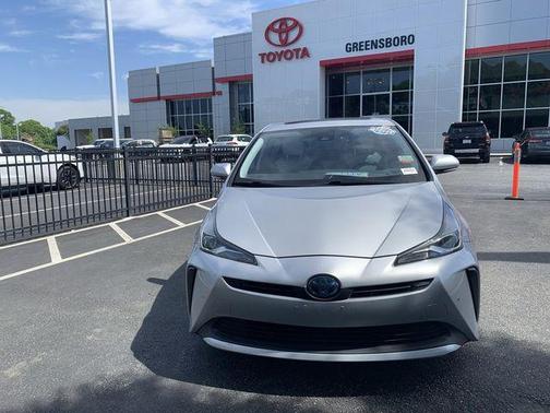 Classic Silver Metallic 2019 Toyota Prius XLE