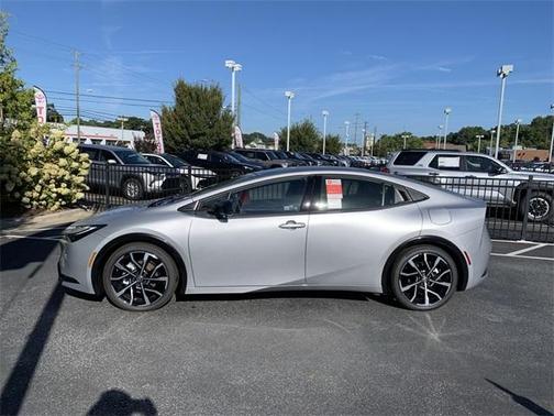 2025 Toyota Prius Plug-In Hybrid XSE Premium