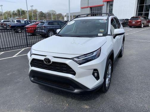 2025 Toyota RAV4 XLE Premium