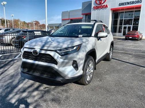 2025 Toyota RAV4 XLE Premium