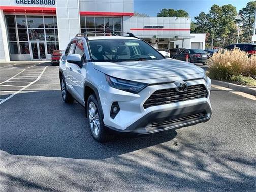 2025 Toyota RAV4 XLE Premium