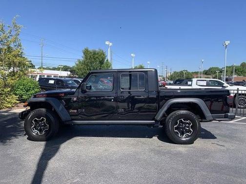 Black Clearcoat 2021 Jeep Gladiator Rubicon