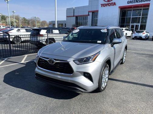 Celestial Silver Metallic 2023 Toyota Highlander Limited