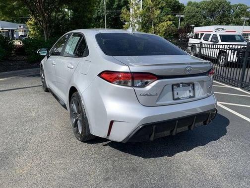 Classic Silver Metallic 2025 Toyota Corolla SE