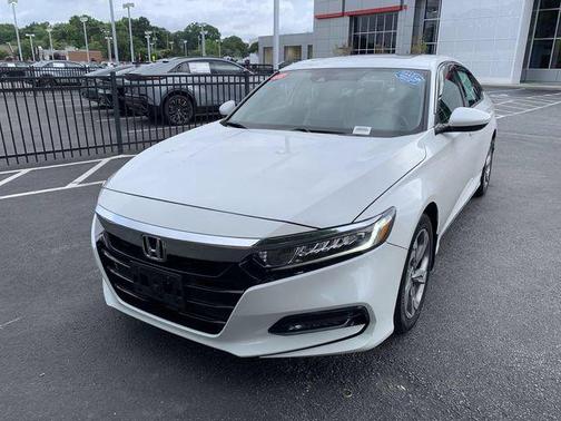 Platinum White Pearl 2018 Honda Accord EX