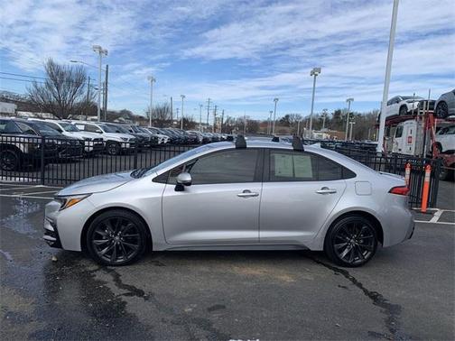 2024 Toyota Corolla Hybrid SE