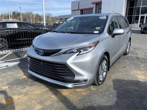 2022 Toyota Sienna Platinum 7 Passenger