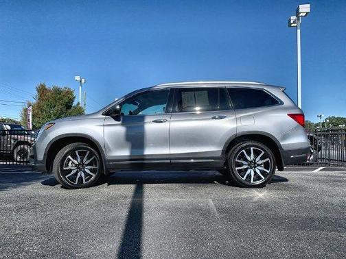 Modern Steel Metallic 2020 Honda Pilot AWD Elite