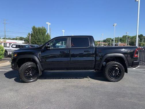 Diamond Black Crystal Pearlcoat 2022 RAM 1500 TRX