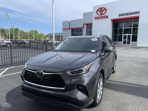 Magnetic Gray Metallic 2020 Toyota Highlander Limited