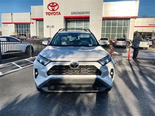 2025 Toyota RAV4 XLE Premium