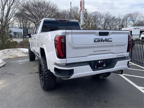 2024 GMC Sierra 2500 Denali Ultimate