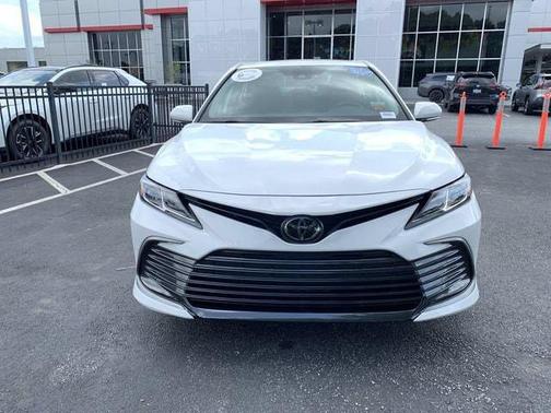 Ice Cap 2024 Toyota Camry LE