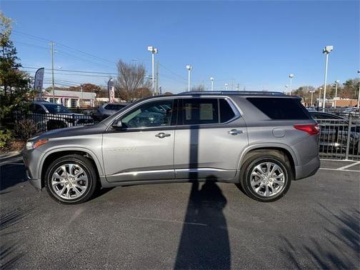 2021 Chevrolet Traverse Premier