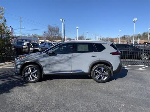 2022 Nissan Rogue SL