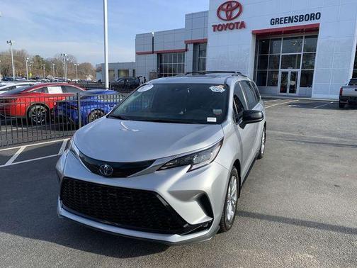 2022 Toyota Sienna XSE 7 Passenger
