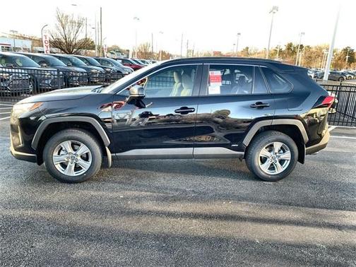 2025 Toyota RAV4 Hybrid LE