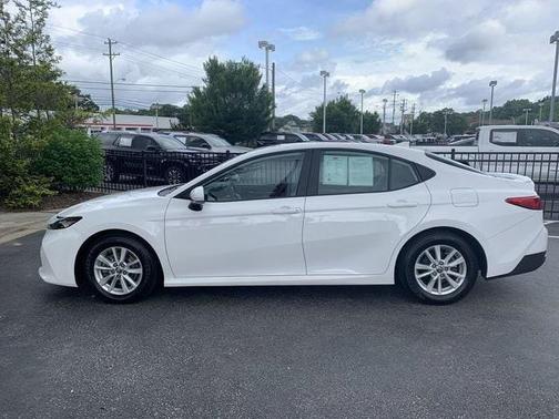 Ice Cap 2025 Toyota Camry LE
