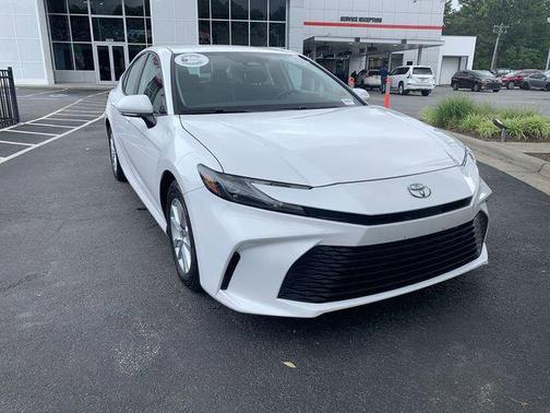 Ice Cap 2025 Toyota Camry LE