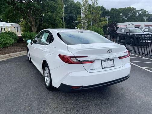 Ice Cap 2025 Toyota Camry LE