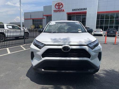Ice Cap 2025 Toyota RAV4 LE
