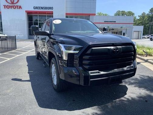 Midnight Black Metallic 2022 Toyota Tundra SR5