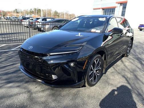 2025 Toyota Crown Signia XLE XLE