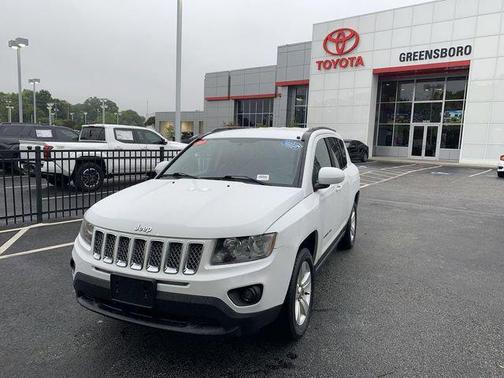 Bright White Clearcoat 2014 Jeep Compass Latitude