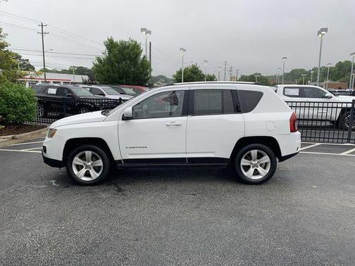 Bright White Clearcoat 2014 Jeep Compass Latitude