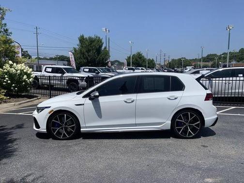 Pure White 2022 Volkswagen Golf R 2.0T DSG