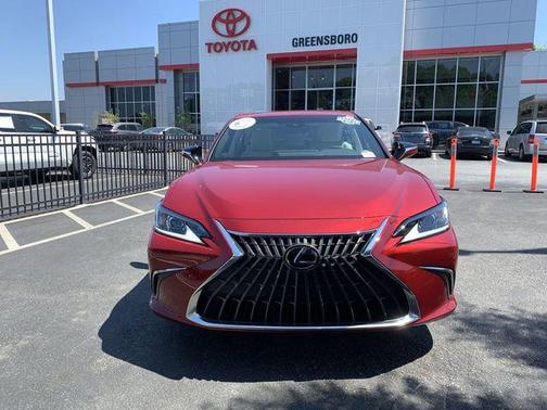 Matador Red Mica 2025 Lexus ES 350 Base