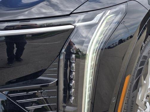 2025 Cadillac OPTIQ Luxury