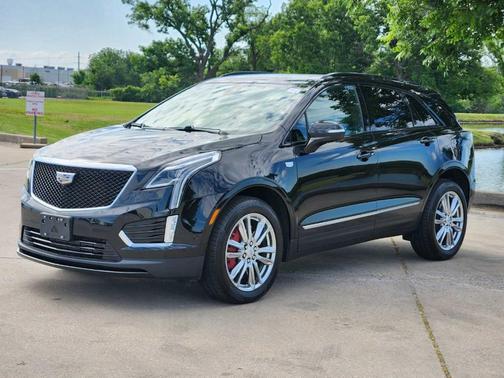2022 Cadillac XT5 Sport