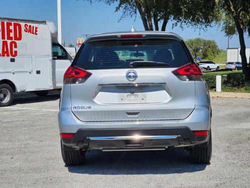 2018 Nissan Rogue S