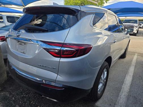 2018 Buick Enclave Essence