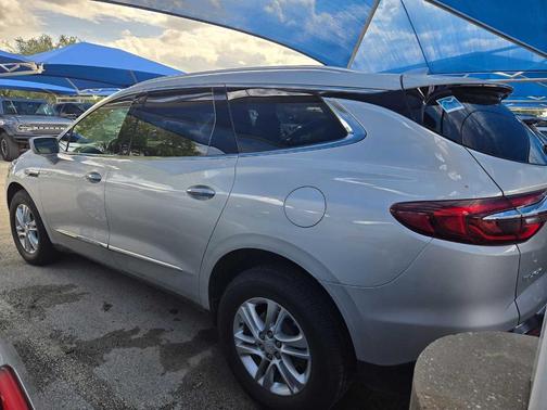 2018 Buick Enclave Essence