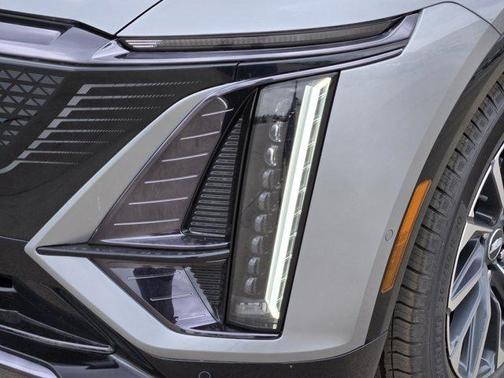 2025 Cadillac LYRIQ Sport