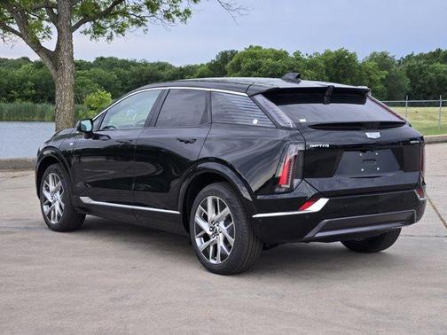 2025 Cadillac OPTIQ Luxury