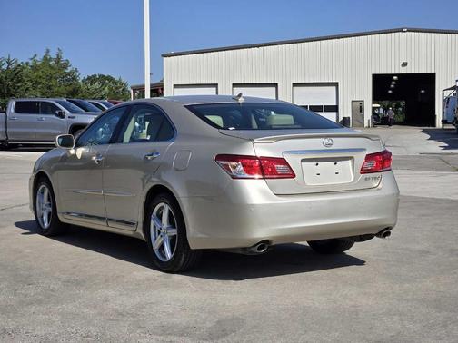 2011 Lexus ES 350 Base