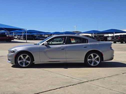 2018 Dodge Charger SXT Plus