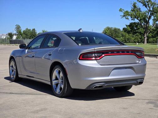 2018 Dodge Charger SXT Plus