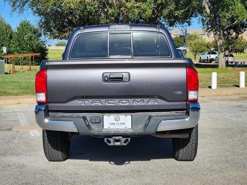 2016 Toyota Tacoma SR5