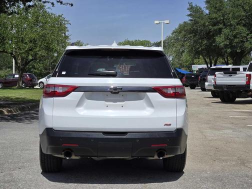 2021 Chevrolet Traverse RS