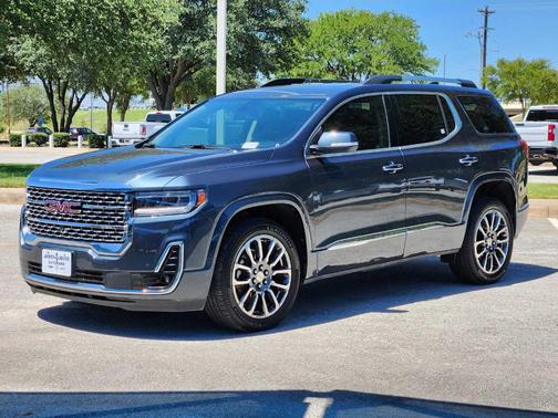 2020 GMC Acadia Denali