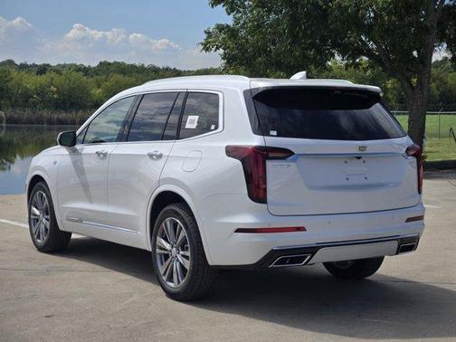 2025 Cadillac XT6 Premium Luxury FWD