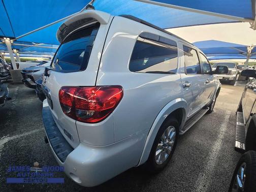 2010 Toyota Sequoia Platinum