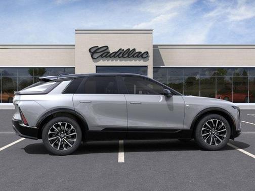 2025 Cadillac LYRIQ Sport