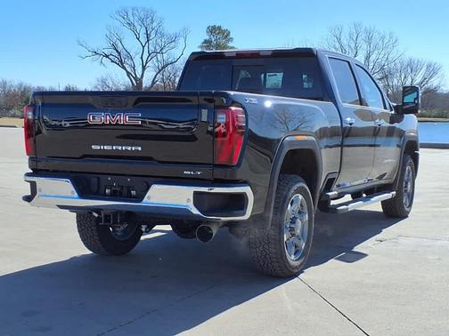 2025 GMC Sierra 2500 SLT