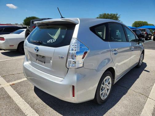 2014 Toyota Prius v Three